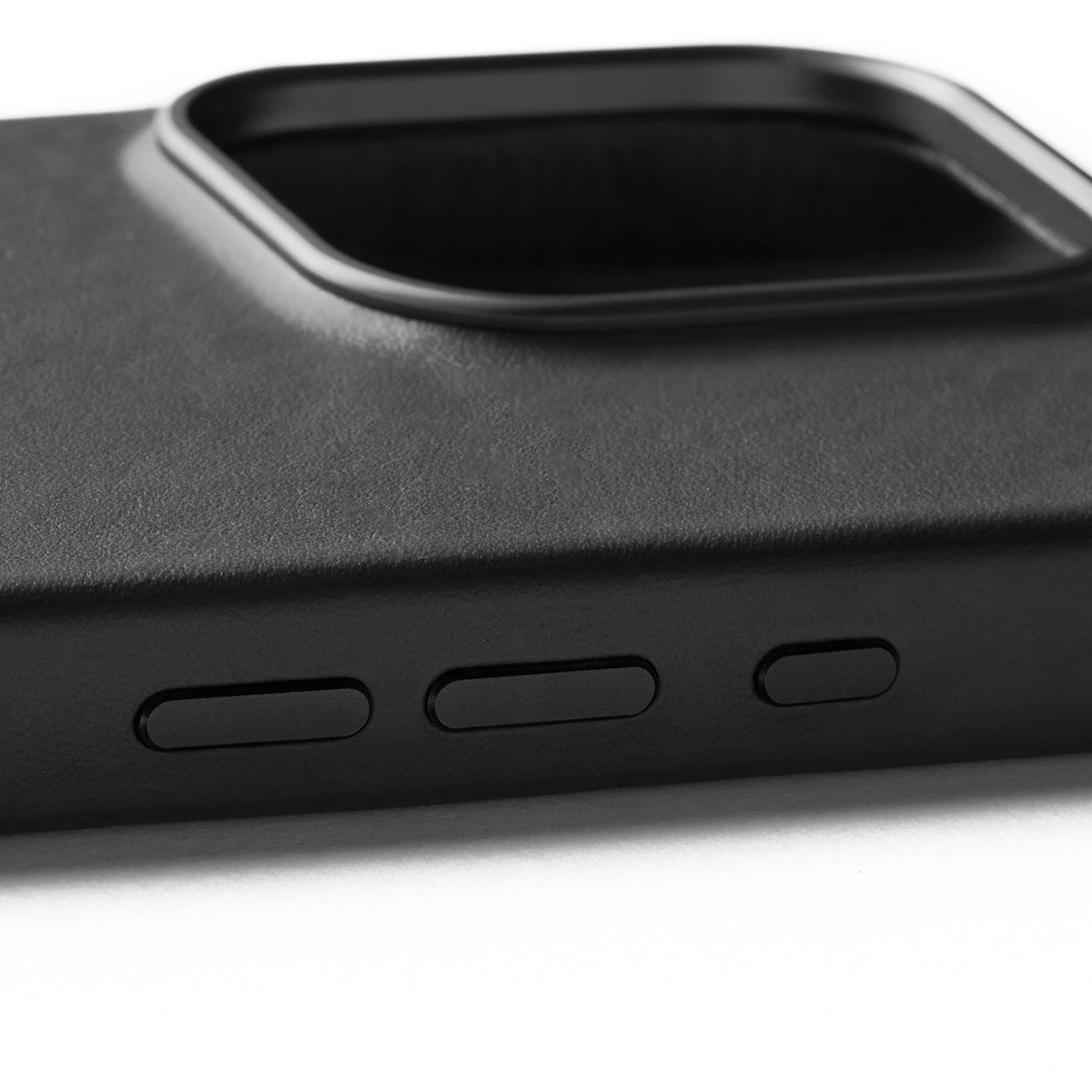 Full Leather Case for iPhone 16 Pro / フルレザーケース - ブラック