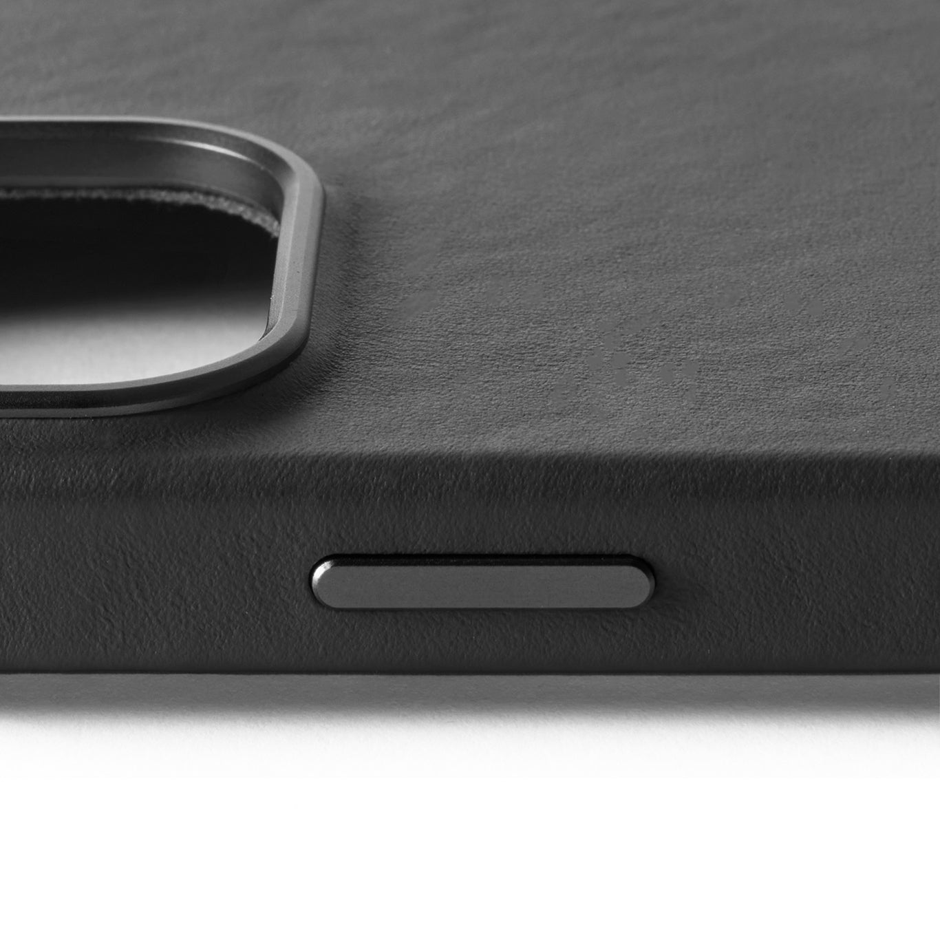 Full Leather Case for iPhone 16 Pro / フルレザーケース - ブラック