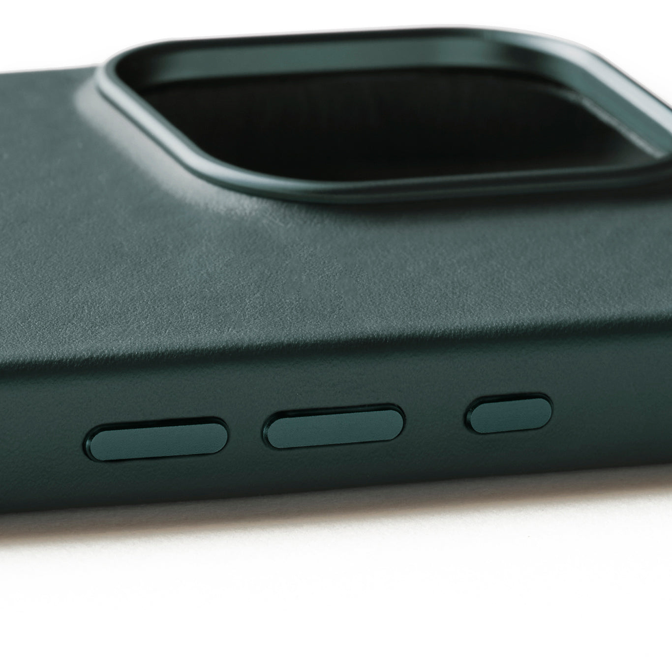 Full Leather Case for iPhone 16 Pro / フルレザーケース - ダークグリーン