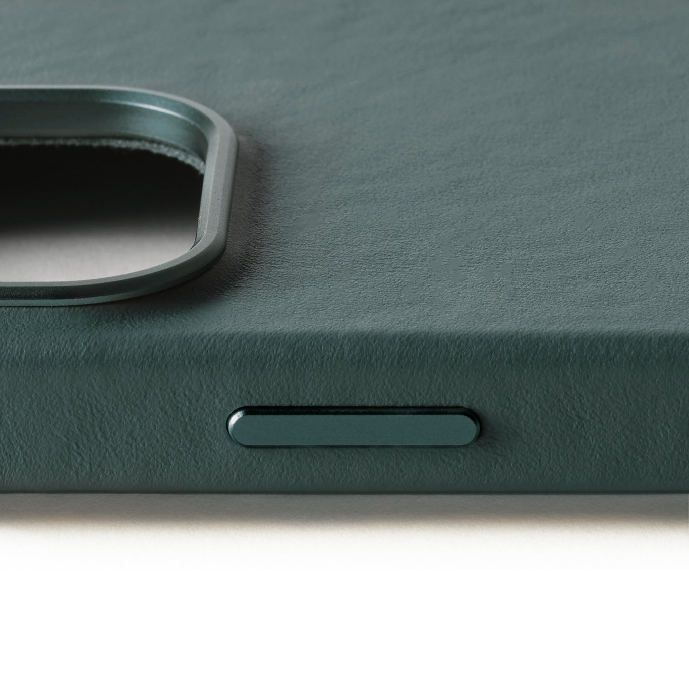 Full Leather Case for iPhone 16 Pro / フルレザーケース - ダークグリーン